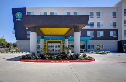 Grand Prairie Hotel | Tru By Hilton Grand Prairie