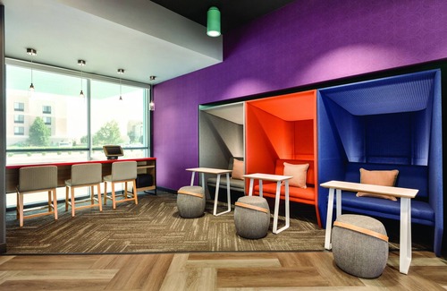 Greenwich Hotel | Tru by Hilton Wichita Northeast