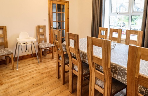 Rhiwbryfdir Cabaña | TRYFAN, character holiday cottage in Blaenau Ffestiniog