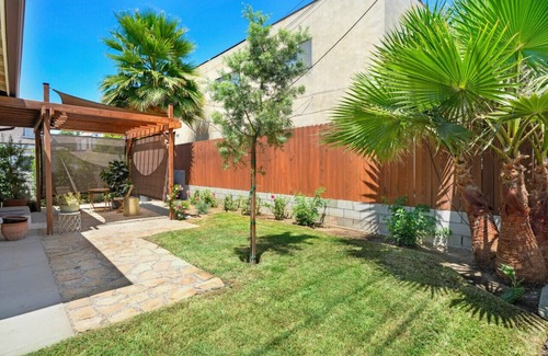 Alhambra Apartamento | Sunny Vista Escape in Alhambra with private patio