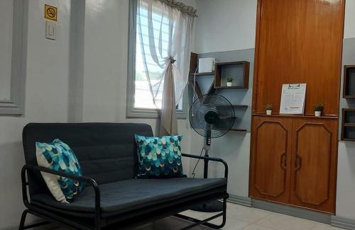 Romblon Island Apartamento | TST Transient Homes - WiFi Access, Bedroom with AC, Kitchenette, Private Bathroom
