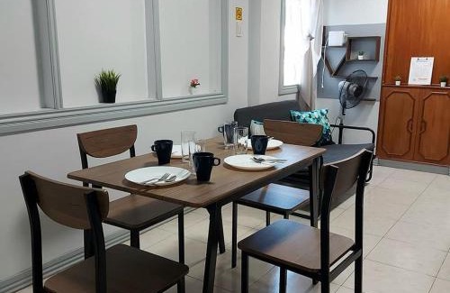 Romblon Island Apartamento | TST Transient Homes - WiFi Access, Bedroom with AC, Kitchenette, Private Bathroom