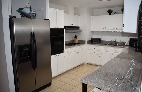 Tucker Casa | Tucker Ranch - Comfortable Home w/screened in porch. Pet Friendly.