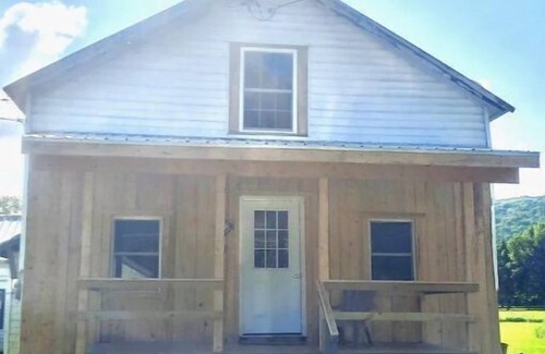 Turin Casa | Tug hill house. 1 mile from snow ridge!!