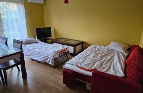 Beach Area Apartamento | Tulbi 10 beach apartment