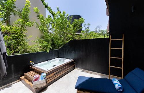 Playa Paraiso Apartamento | Tulum Escape - Private Hot Tub, Steps to Free Beach