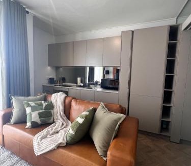 Greater Johannesburg Metropolitan Area Apartamento | Tumz at OneRosebank