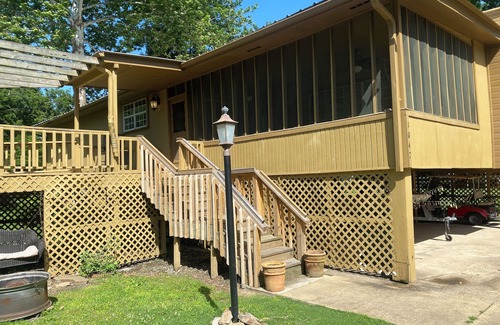 Tunica Cabina | Tunica Here We Come!