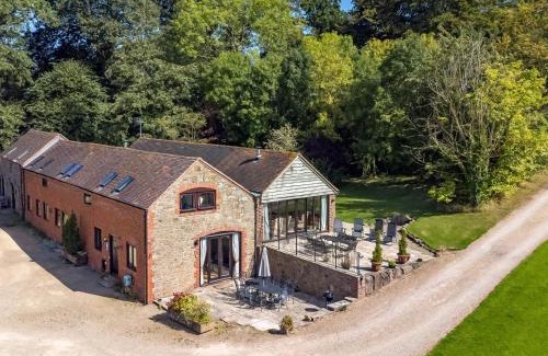 Wall-under-heywood Casa | Turnip House