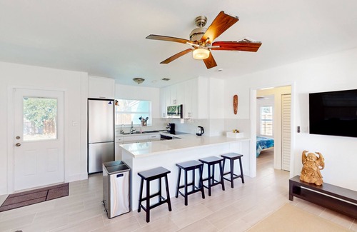 Edgewood Casa | Turquoise charmer with enclosed yard, open layout, & W/D - snowbird-friendly