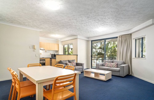 Mermaid Beach Hotel | Turtle Beach Resort