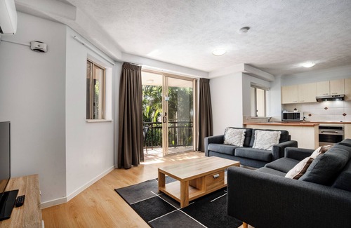 Mermaid Beach Hotel | Turtle Beach Resort