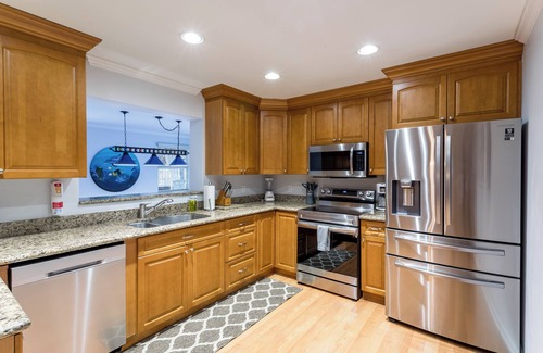 Boynton Beach Casa | Turtle’s Nest Coastal Retreat – Spa & Tiki Oasis