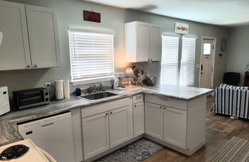 Port St. Joe Villa | Turtles Nest - Close to Downtown & Beaches - King Bed - Boat Parking - NO Pet Fees !