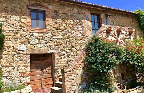 Chianni Casa | tuscany country house looking out over 180° of the enchanting Volterra panorama
