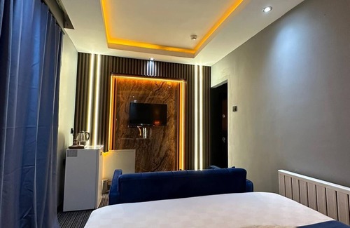 Pendik District Hotel | TUZLA FİRST