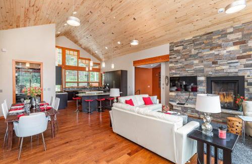 Purgatory Casa | Twilight 192 Tacoma Drive