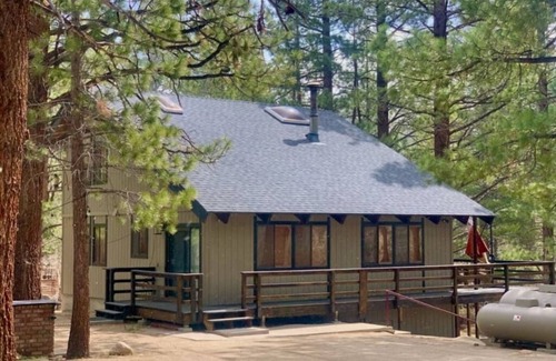 Bridgeport Casa | Twin Lakes,CA. Views, Beautifully Decorated, Private/Quiet; Fish in the Creek