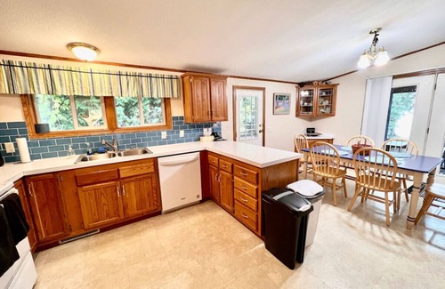 Rowleys Bay Casa | Twin Peaks at Sand Bay