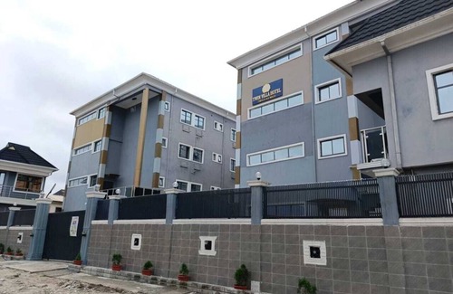 Lekki Hotel | Twin Villa Hotel