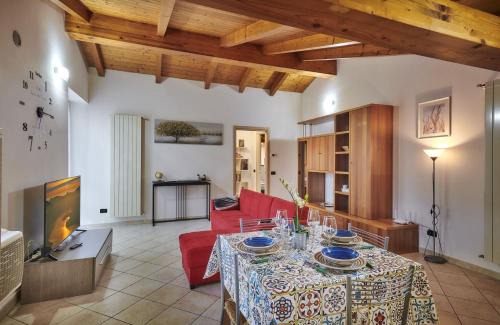 Lierna Apartamento | Twins attic in the center