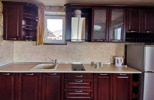 Saints Constantine and Helena Apartamento | Twins Palace Apart Hotel