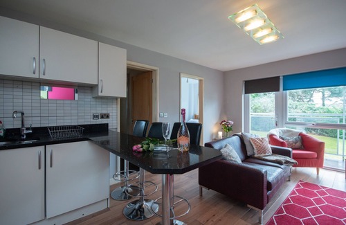 Sandbanks Condominio | Two bedroom apartment with balcony dog friendly