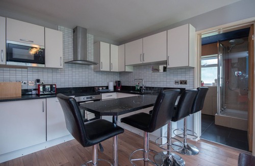 Sandbanks Condominio | Two bedroom apartment with balcony dog friendly