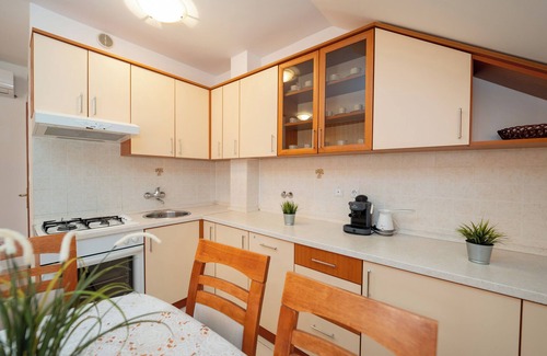 Gajac Apartamento | Two-bedroom apartment Adela III with a Terrace