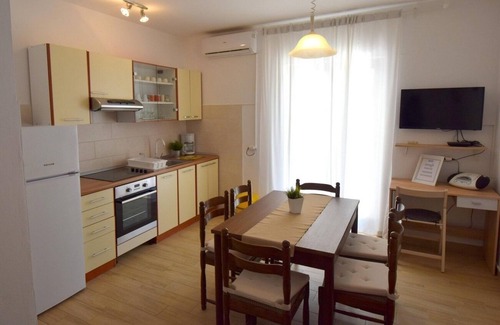 Porat Apartamento | Apartamento para dos personas con una terraza Porat, Krk (A-21904-a)
