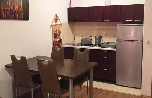 Igrane Apartamento | Apartamento para dos personas en la playa Igrane, Makarska (A-18405-b)