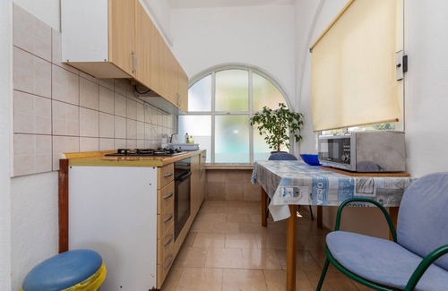 Brist Apartamento | Apartamento para dos personas con terraza y vista al mar Brist, Makarska (A-22463-c)