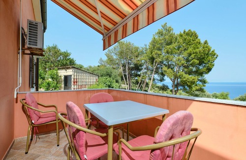 Cunski Apartamento | Apartamento para dos personas con terraza y vista al mar Cunski, Losinj (A-7867-a)