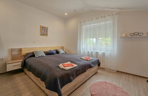 Radini Apartamento | Two bedroom apartment with terrace Donji Picudo, Umag (A-21400-a)
