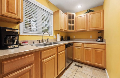 Grand Rivers Condominio | Two Bedroom Bayside Condo