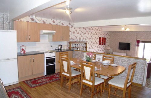 Llandwrog Cabaña | Two Bedroom-Rural-Baño privado