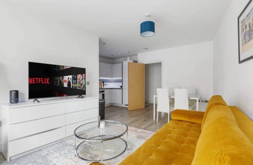 Hackney Apartamento | Two-Bedroom Flat next to Station w/ Roof Terrace