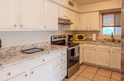 Encanto Casa | Two Bedroom House with Private Pool near Downtown Phoenix Attractions!