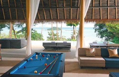 Ko Kaeo Villa | Villa de dos dormitorios con vista al mar y piscina en la isla de coco, Phuket