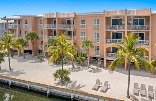 Key West Apartamento | Two Bedroom Residence With Balcony