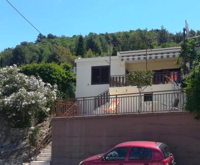 Blace Apartamento | Two bedroom seaside home in quiet village
