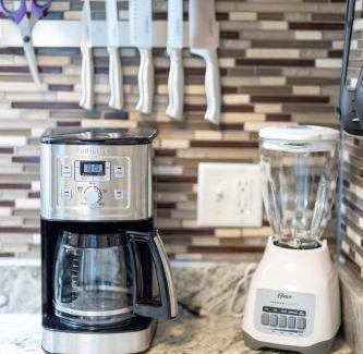 Fairview Park Apartamento | Two Bedrooms near CLE airport 2-4b Georgetown Villas