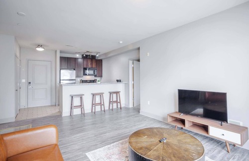 Central Business District Apartamento | TWO CozySuites at the Banks 18