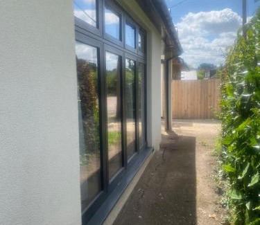 Benfleet Apartamento | Two double bedroom Self contained annexe