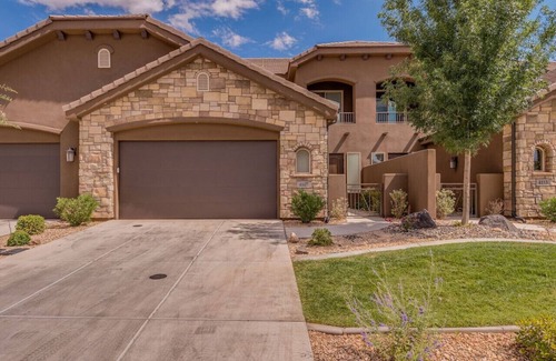 Washington Villa | Two heated pools/spas, pond, backyard w/ BBQ