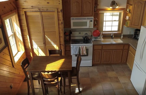 Cook Station Cabina | Buscando R & R o Aventura, 3Hills Cabin lo tiene todo!