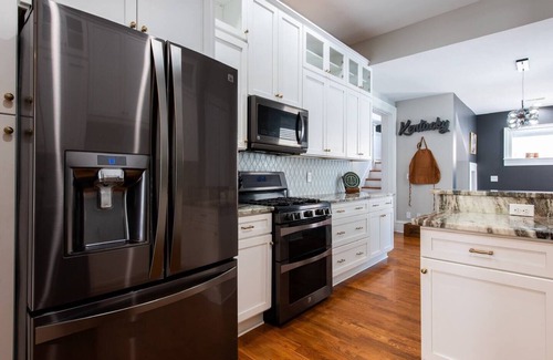 Frankfort Casa | Two Miles to Buffalo Trace > Speakeasy > Hot Tub > Gas Fire Pit