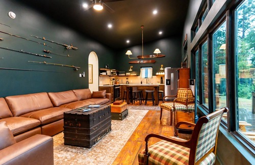 Negreet Cabina | Two Renovated Houses, Sleeps 19: Mid-Lake, Hot Tub