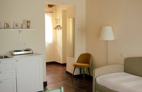 Torre Pellice Apartamento | Apartamento-Superior-Baño privado con ducha-Vista al Jardín-CIELO