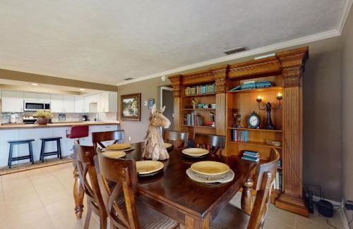 Micanopy Casa | Two Springs Farm Guesthouse - A &B